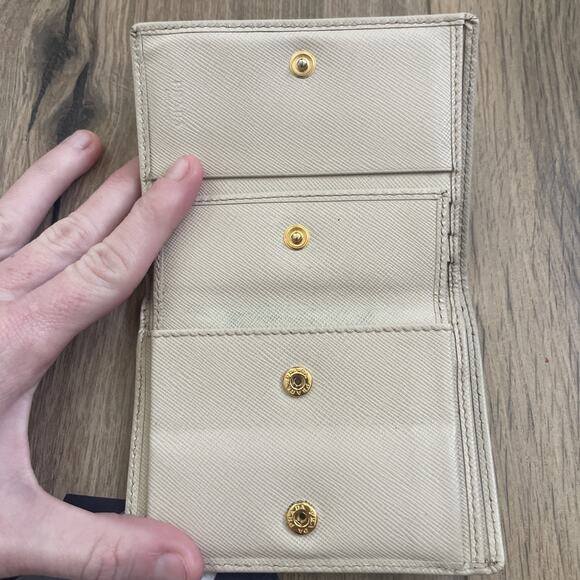 PRADA SAFFIANO METAL CERA 1M0204 Vertical Card Holder Ivory Gold Hardware GUC - Picture 9 of 11